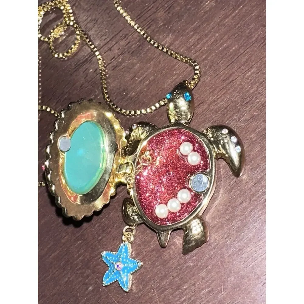 vtg BETSEY JOHNSON Turtle pendant Locket necklace Gold Tone Rhinestones